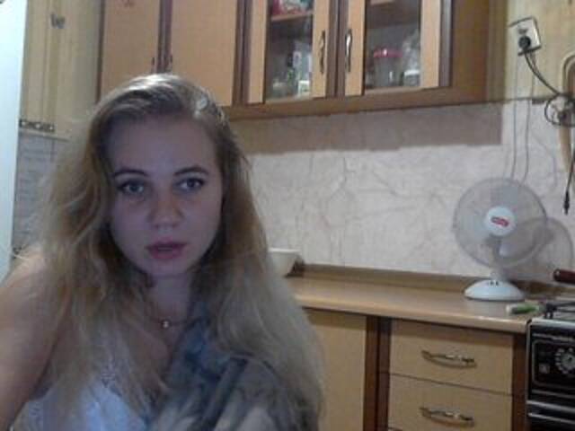 Екранни снимки на излъчване KittenLedy