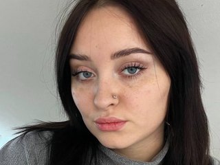 Еротичен видео чат KittiTy