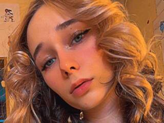 Еротичен видео чат Kriss-add