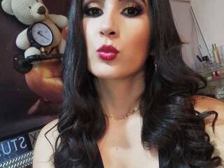 Еротичен видео чат KristyDarlin1