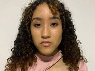 Еротичен видео чат KyleLloyd