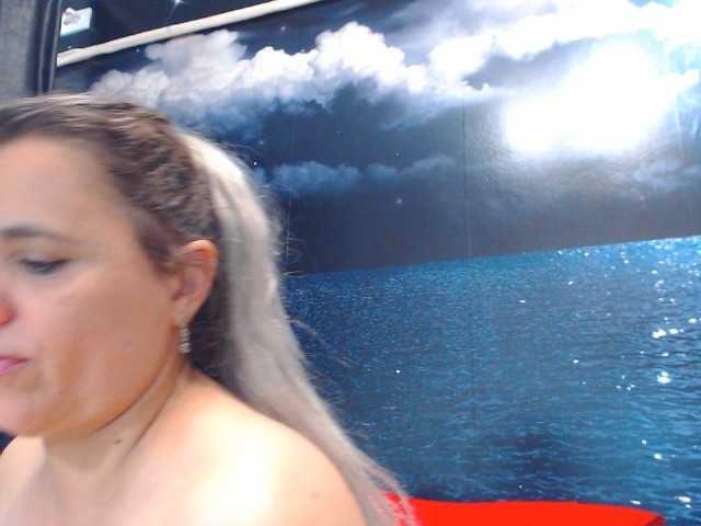 Снимки ladysquirt11 MY DOMI IS ON CAN YOU MAKE MY PUSSY WET FOR YOU?:::))HAPPY DAY GUYS