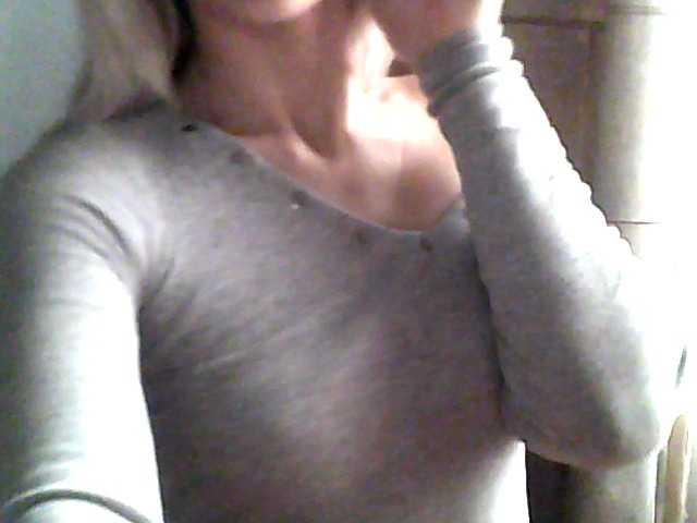 Екранни снимки на излъчване ladyyana