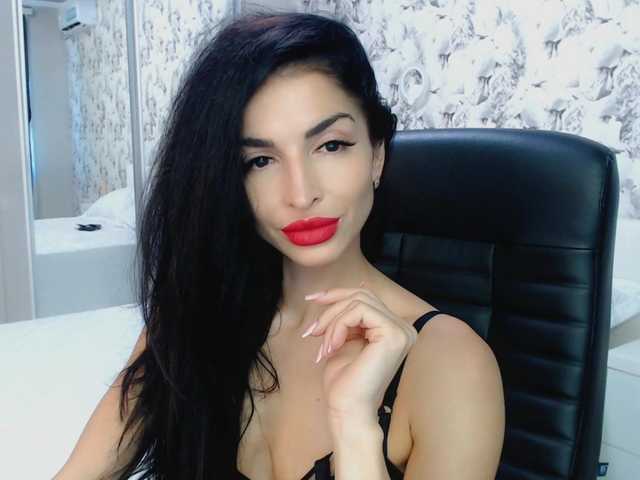 Екранни снимки на излъчване LaEmperatriz