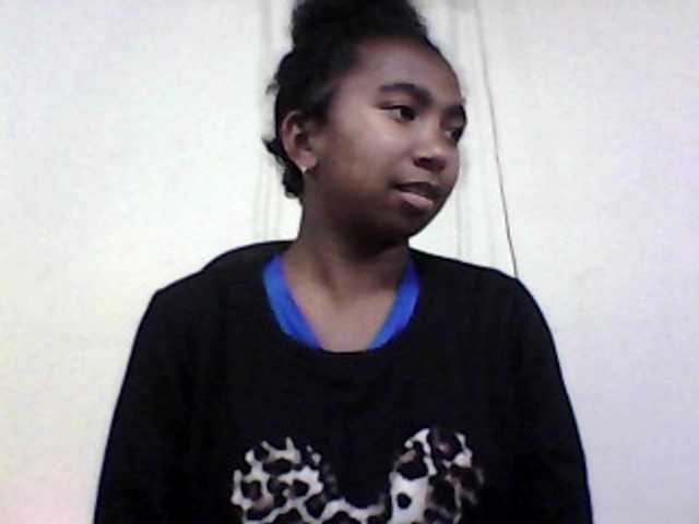 Екранни снимки на излъчване Laetichialove