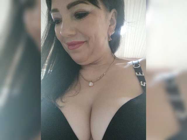 Екранни снимки на излъчване ProstoLolkaXXX
