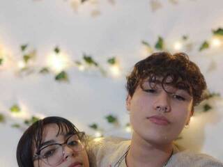 Еротичен видео чат LalyandMike