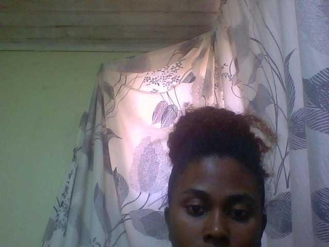 Екранни снимки на излъчване Annahbelle