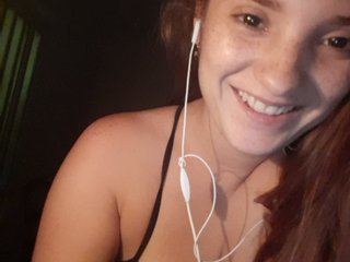 Екранни снимки на излъчване latindaniela
