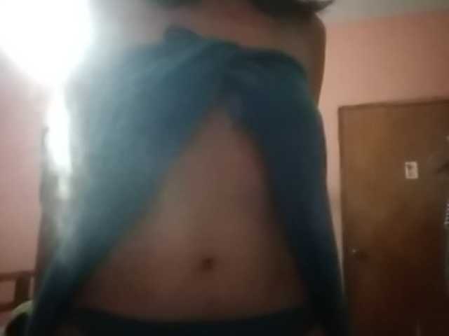 Екранни снимки на излъчване LatinLust