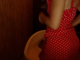 Снимки laura-cloe Hey guys welcome to my room