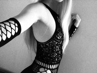 Еротичен видео чат laura11bone