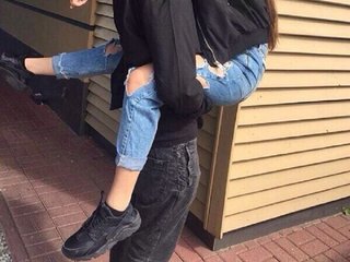 Еротичен видео чат LaurenthAndSebastian