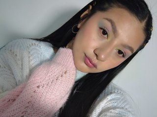 Еротичен видео чат Leah-cyrus