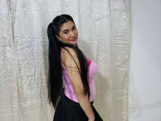 Еротичен видео чат Leah-will