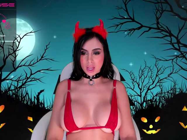 Снимки LeahJones I can be the little red riding hood and the fierce wolf too ♥ lingerie off 666 ♥ Fuck pussy 555 tks ♥ Ride dildo at goal 1728