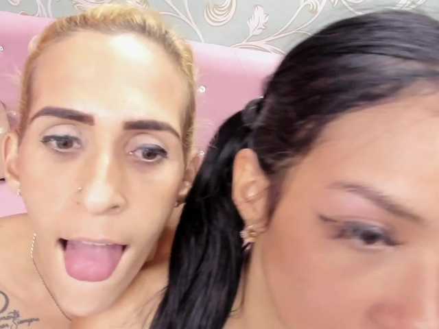 Екранни снимки на излъчване LesbiansTasty