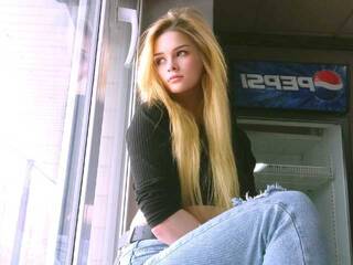 Еротичен видео чат LetsRight