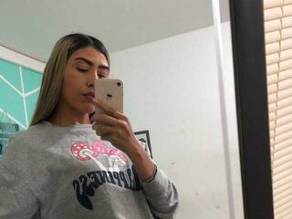 Еротичен видео чат LexaRoss