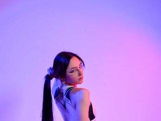 Еротичен видео чат LexxxY69