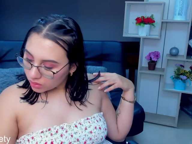 Снимки Lia-sweety1 N ew model here! come and play with me!