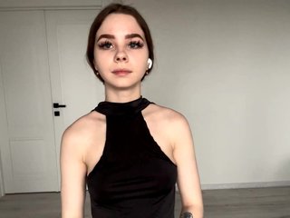 Еротичен видео чат Lil-RO-XO