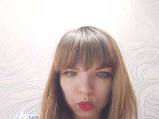 Еротичен видео чат lila-mika