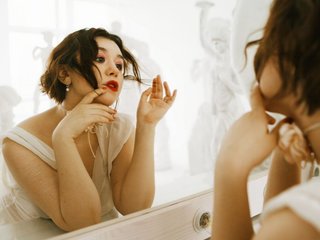Еротичен видео чат Lilly-Cherry