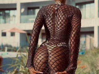 Еротичен видео чат Lilly-Ebony