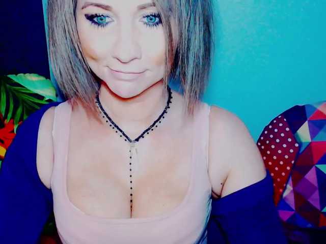 Снимки Lilly666 hey guys, ready for fun? i view cams for 50, to get preview of me is 70. lovense on, low 20, med 40, high 60. yes i use mic and toys, lets make it wild