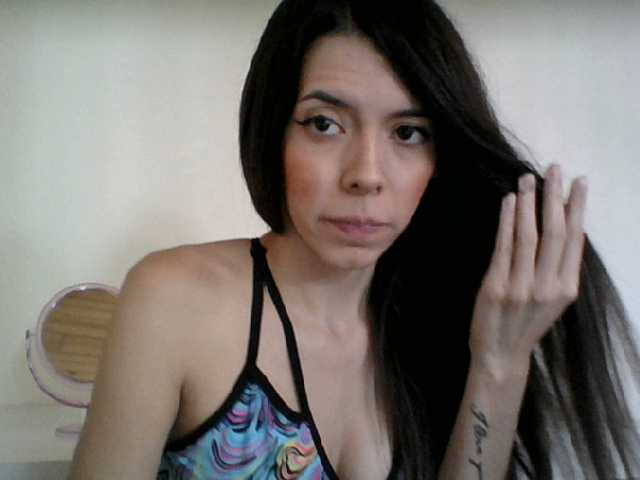 Екранни снимки на излъчване LillyBrooks