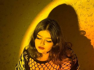 Еротичен видео чат Lilya-milky