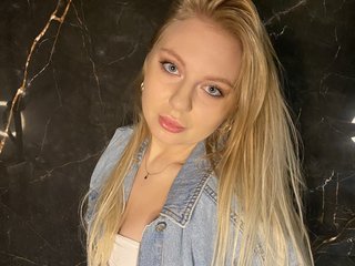 Еротичен видео чат LilyHotty
