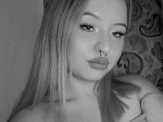 Еротичен видео чат LilyMarks