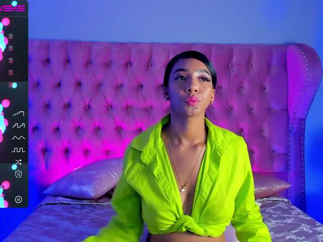Екранни снимки на излъчване LilyTompson
