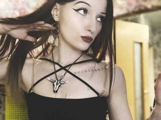 Еротичен видео чат Lindsay-Evans