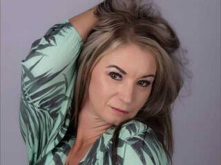 Еротичен видео чат Lionessss