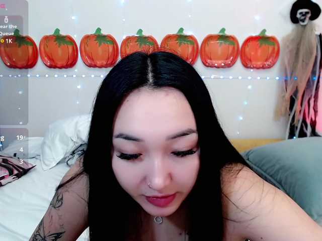 Снимки Lioriio Sweet Asian Hentay Girl looking for a man who can please me ^^ Im sure that i know how to make u cum