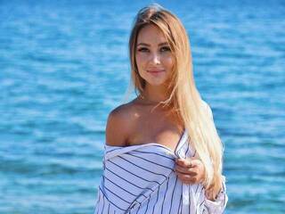Еротичен видео чат LisaMorison