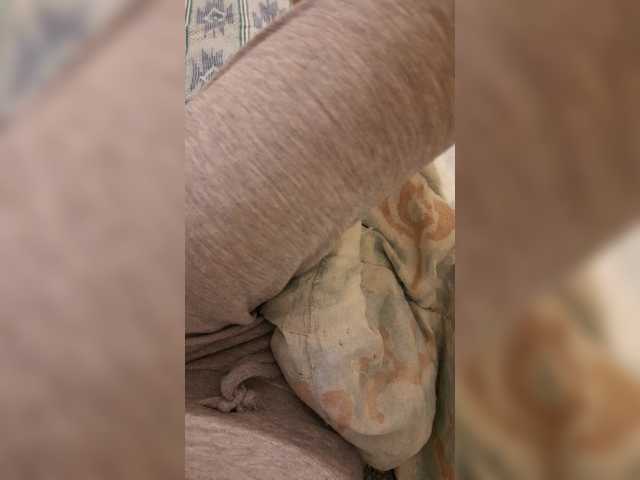 Екранни снимки на излъчване little_pussy