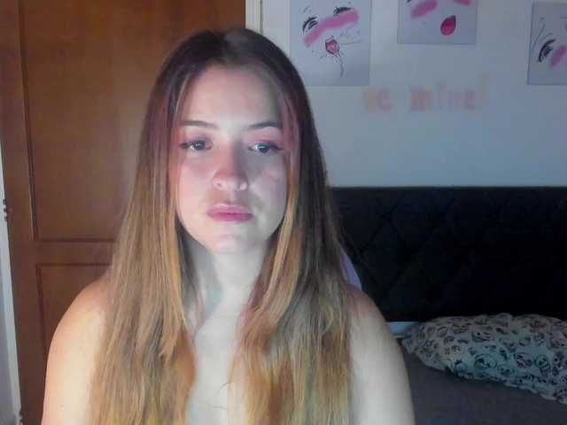 Снимки littleDanni This little naughty girl, wants to explode in squirt and my favorite tips 33, 73, 103, 333 will help with it!! . blowjob