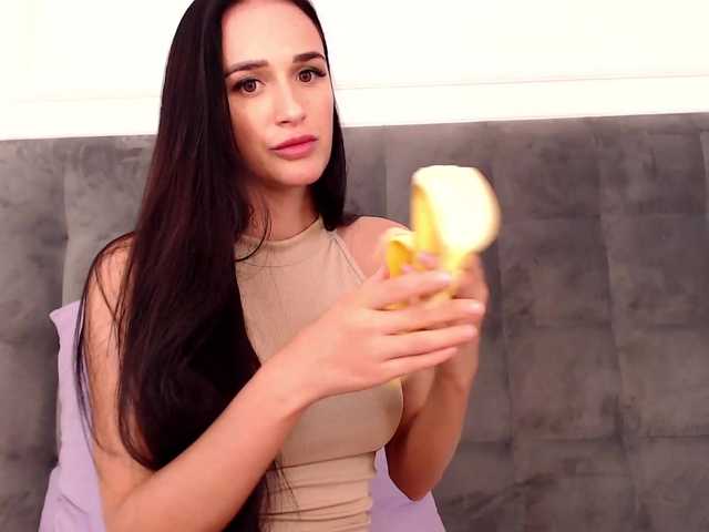 Екранни снимки на излъчване LittleDesire