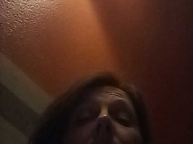 Екранни снимки на излъчване Littleshorty