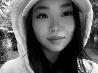 Еротичен видео чат LittleSoMing