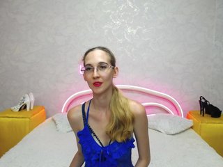 Еротичен видео чат LizzieBrait