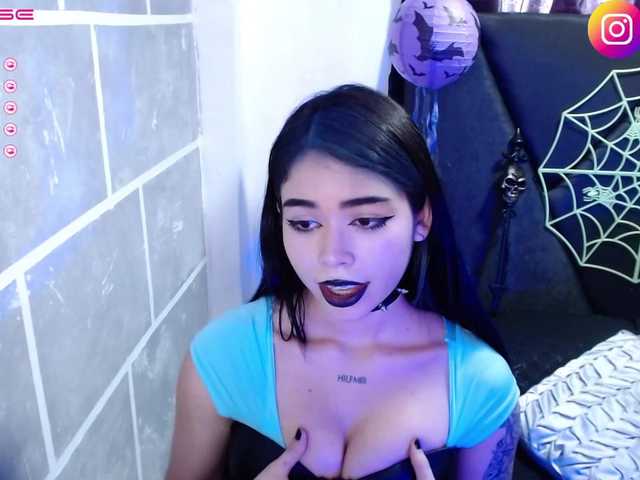 Снимки LizzieJohnson Come play, lets have fun, tip to make me more more horny ⭐LOVENSE - DOMI ON⭐@remain I juice my pussy with my favorite toy, help me have a crazy orgasm @total