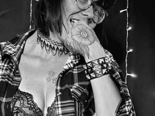 Еротичен видео чат Lizziestar69