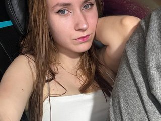 Еротичен видео чат Lolacuttiehottie