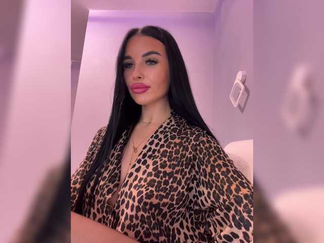 Екранни снимки на излъчване _Anasteisha_