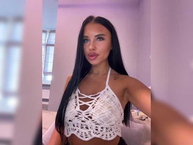 Екранни снимки на излъчване _Anasteisha_